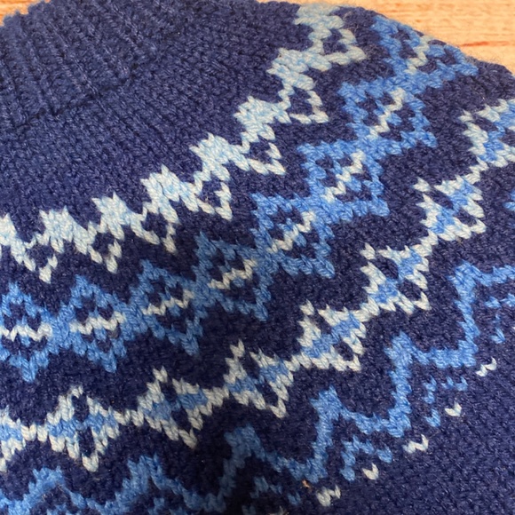 Vintage 80s Handmade Fair Isle Knit Pullover | Women’s Medium | Blue Tones - Picture 4 of 8